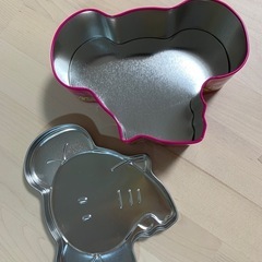 たべっこどうぶつ ぞう 缶とキーホルダーの画像