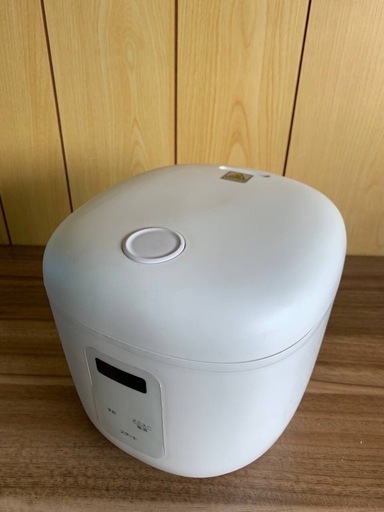 ♦️ s!mplus ４合炊きマイコン式炊飯器  SP-RCMC4-WH