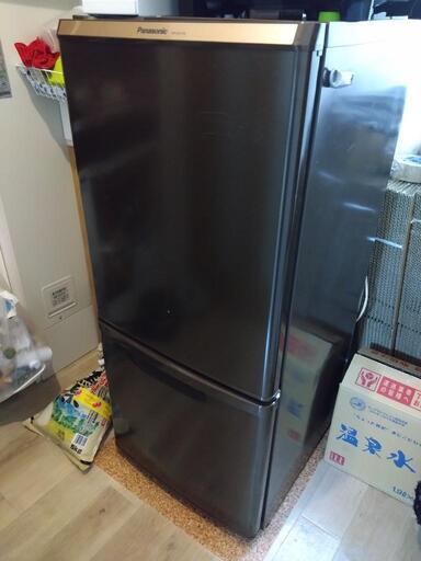 冷蔵庫　Panasonic NR-B147W