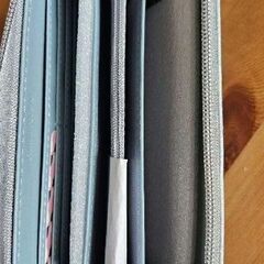 アクア財布 丸型ジッパー 大容量 スマホ収納の画像