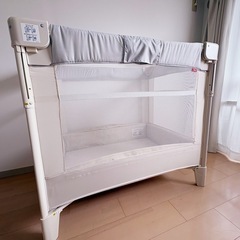 【お引渡し決定しました】Aprica(アップリカ) ベビーベッド ココネルエアー AB  WH  (ホワイトグレー) の画像