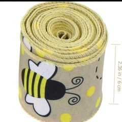 新品未使用未開封品です‼️‼️‼️DIY 保育園 幼稚園 ハロウィン 結婚式 記念日 リボンと包装紙。花束 フラワーブーケ プレゼント 誕生日 包装紙高級素材 リボンは蜂で超かわで他には見ない の画像