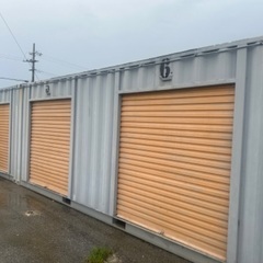 シャッター付きコンテナの画像