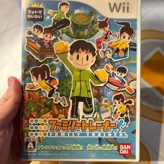 Wii ファミリートレーナー　パッドとソフトの画像