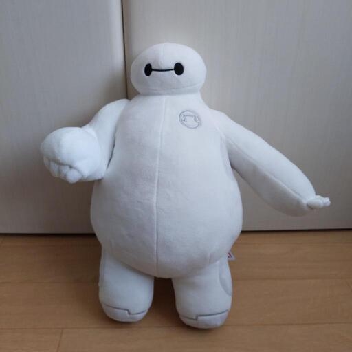 ディズニー　ベイマックス　ぬいぐるみ