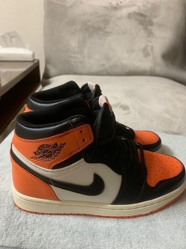 ナイキ] AIR JORDAN 1 RETRO HIGH OG BLACK/WHITE/TEAM ORANGE  25cm EU 39 \n