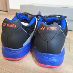 【新品タグ付き·元値7700円】YONEX　テニスシューズ　27.5センチの画像