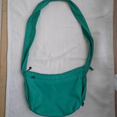 volcomレディースバック