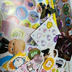大量　シールやステッカー　300枚以上の画像
