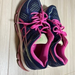 【美品】asicsアシックスランニングシューズ/レディース/23.0～23.5の画像