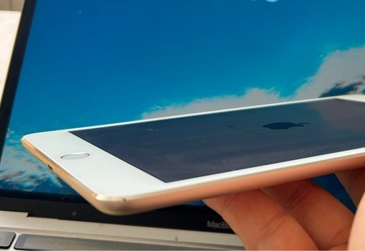【お取引中】　iPad mini 7.9インチ 第4世代[64GB] Wi-Fiモデル ゴールド　中古 　