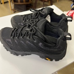 MERRELL スニーカー　ゴアテックス　24.5cm 81300