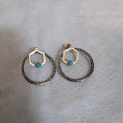 チャイハネ　ピアス