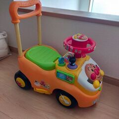 アンパンマン　よくばりビジーカー