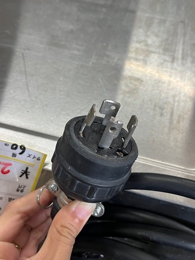 タニコー　TDW-405UE3 食器洗浄機　アンダーカウンター　ラック2個付き　【50Hz】三相200V 2019年 【動作確認済】