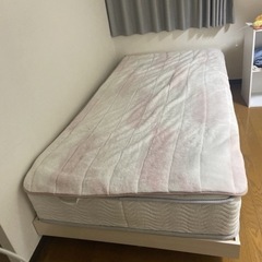 シングルベッドの画像