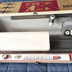 編み機 ブラザー 8ボタン選針の楽しい編み機【NiniKnit YMK18J01 KH588