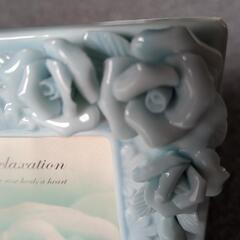 ☆陶器製バラ写真立て☆中古品の画像