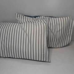 【配送出来ます】ニトリ 枕2個セット 枕カバー付き（近くなら配送も可能です。宅配もお問合せ下さい）の画像