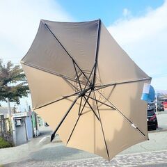 【店頭引き取り限定】新品　Sunvilla 10フィート ラウンド ソーラー LED マーケット アンブレラ/ベージュの画像