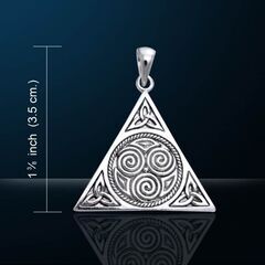 NEBULA: Pentacle with Trinity Knotの画像