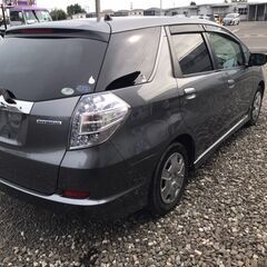 ご購入ありがとうございます！車検2年付き★コミコミ価格33万5000円　平成24年　ホンダ　フィットシャトル　ハイブリット　5人乗り　グレー　2WD　走行距離94,000㎞　荷物が積める車を探し中の方★低燃費車をお探しの方★おすすめ車ですの画像