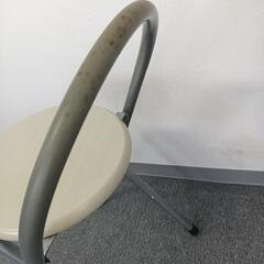 パイプ椅子の画像