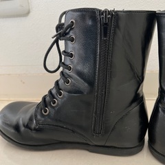 【美品】編み上げブーツ　22センチ　黒の画像