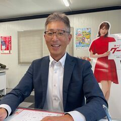 お客様との簡単な接客応対及び展示車両の洗車や清掃・車検、登録回送...