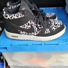 NIKE　スニーカーの画像