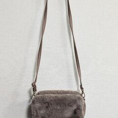 ショルダーバッグの画像