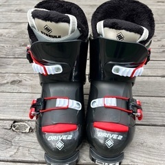 （再値下げ）ジュニアスキーブーツ18センチ