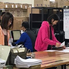 完全土日祝休み！アパレル衣料品商品ピッキングの画像