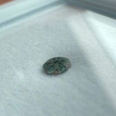 コロンビア産逆トラピッチェエメラルド＋おまけエメラルド原石の画像