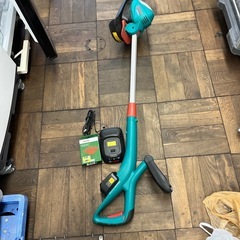 BOSCH 充電式草刈機18v プラ刃　バッテリー2個付き