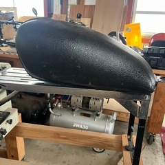 SR400 純正タンク