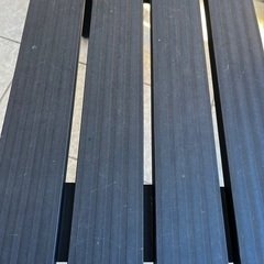 屋外　ベンチ　黒