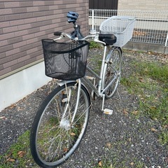 【錆び有】前後カゴ付きの自転車