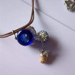 ☆香水入れキラキラペンダント☆自宅保管品の画像