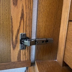 大塚家具の蝶番　はんかぶせ