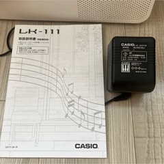 【中古】CASIO LK-111 電子キーボード 61鍵の画像