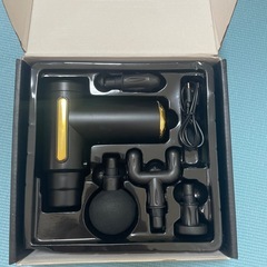 さらに値下げしました✨新品マッサージガンの画像