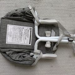 【リッチェル】あんよがぶらぶらしないテーブルチェアの画像