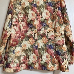 美品・花柄ジャケット・13号・キルティングの画像