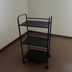 ブラウンのワゴン