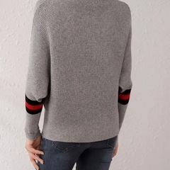 新品 セーターの画像