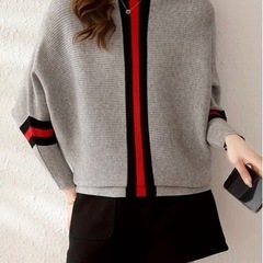 新品 セーターの画像