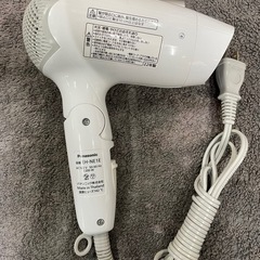 【パナソニック】ドライヤー2022年式　★クリーニング済みの画像