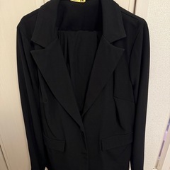 オーバーサイズ！5ＸL 黒のリクルートスーツ 厚手