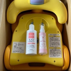 ❣️美品❣️『Aprica』バスチェア＆『ミノン』全身保湿ミルク...